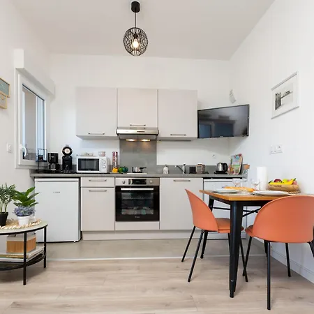 De L'hermine By Interhome *